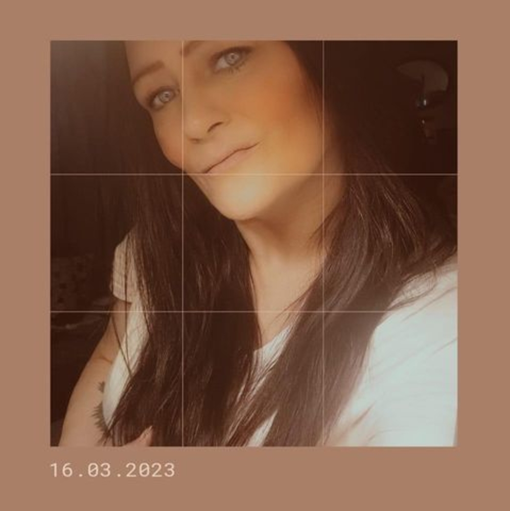 Meet your Posher, Angie